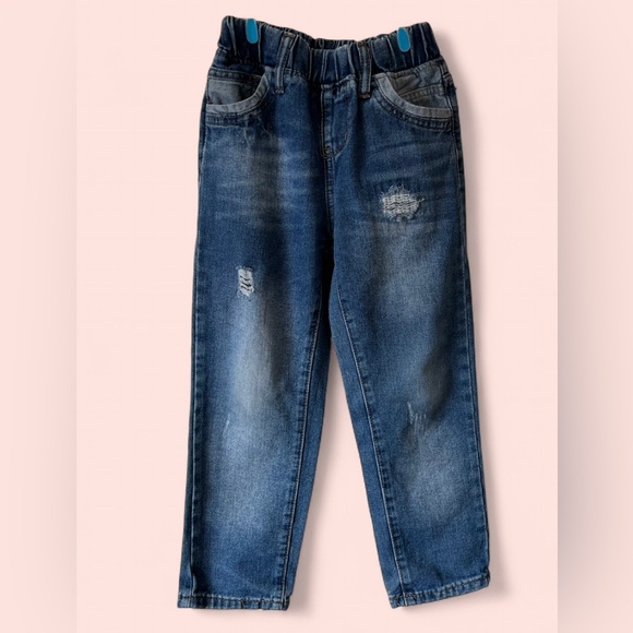 Boys size 6 SHEIN Kids Classic Blue Distressed Denim Straight Leg jeans - Picture 1 of 6